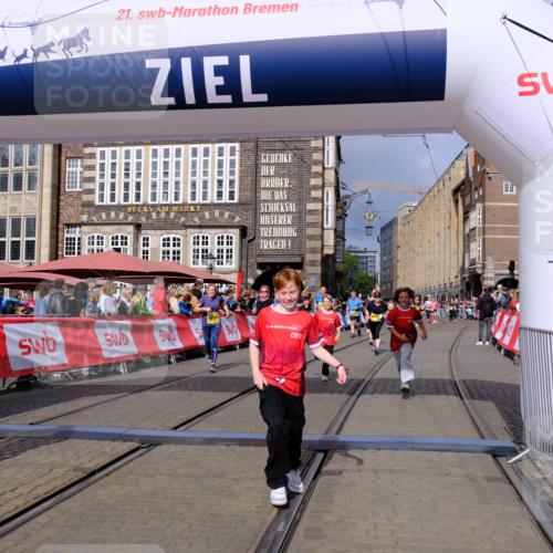13.09.2026 - 21. swb-Marathon Bremen Tim E. http://msf.ph/oto/10340469 13.09.2026 11:10:24 Ziel 10299, 10435, 10751, 10963, 11119, 11732, 11933, 12117, 12207, 12293 meine-sportfotos.de