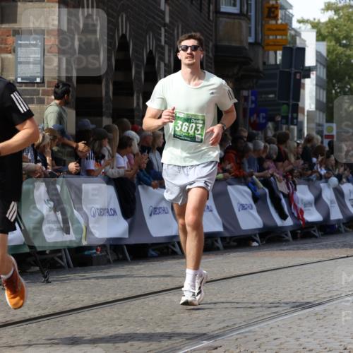 13.09.2026 - 21. swb-Marathon Bremen Strokosch-Dieckow http://msf.ph/oto/10340507 13.09.2026 13:26:25 Ziel 1896, 2062, 2666, 2708, 3248, 3516, 4067, 4476, 4723, 4724, 5558, 5701, 5854, 5906, 6605, 6886, 7638, 8361, 8592, 8635, 9266, 9794, 1368, 2779, 3526, 4077, 6375, 6548, 9260 meine-sportfotos.de