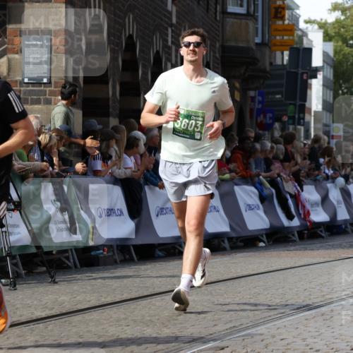 13.09.2026 - 21. swb-Marathon Bremen Strokosch-Dieckow http://msf.ph/oto/10340529 13.09.2026 13:26:25 Ziel 1896, 2062, 2666, 2708, 3248, 3516, 4067, 4476, 4723, 4724, 5558, 5701, 5854, 5906, 6605, 6886, 7638, 8361, 8592, 8635, 9266, 9794, 1368, 2779, 3526, 4077, 6375, 6548, 9260 meine-sportfotos.de