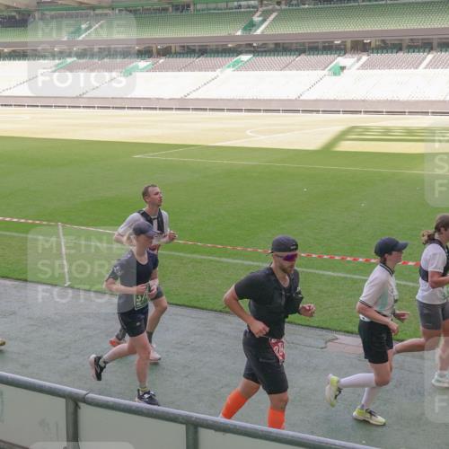 13.09.2026 - 21. swb-Marathon Bremen Michael Burmester http://msf.ph/oto/10340570 13.09.2026 13:21:21 Laufen im Stadion 128, 258, 351, 423, 441, 601, 620, 704, 782, 851, 1060, 1066, 1094, 1129, 1158, 1177, 1316, 1344, 1409, 1417, 1439, 1446, 1518, 1676, 1697, 1729, 1756, 1808, 1815, 1846, 2010, 2028, 2064, 2139, 2201, 2258, 2278, 2349, 2394, 2395, 2414, 2417, 2437, 2501, 2519, 2533, 2551, 2588, 2632, 2652, 2660, 2694, 2695, 2736, 2756, 2793, 2828, 2886, 2954, 2964, 2995, 3004, 3010, 3017, 3018, 3022, 3034, 3035, 3036, 3037, 3070, 3074, 3102, 3139, 3144, 3225, 3264, 3310, 3682 meine-sportfotos.de