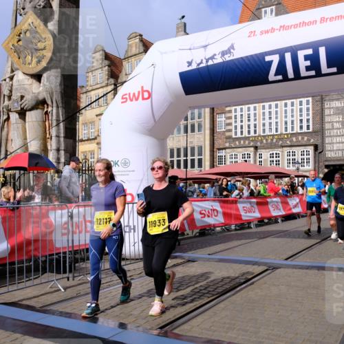 13.09.2026 - 21. swb-Marathon Bremen Tim E. http://msf.ph/oto/10340578 13.09.2026 11:10:28 Ziel 10299, 10362, 10751, 10963, 11382, 11725, 11732, 11933, 12117, 12207, 12293 meine-sportfotos.de