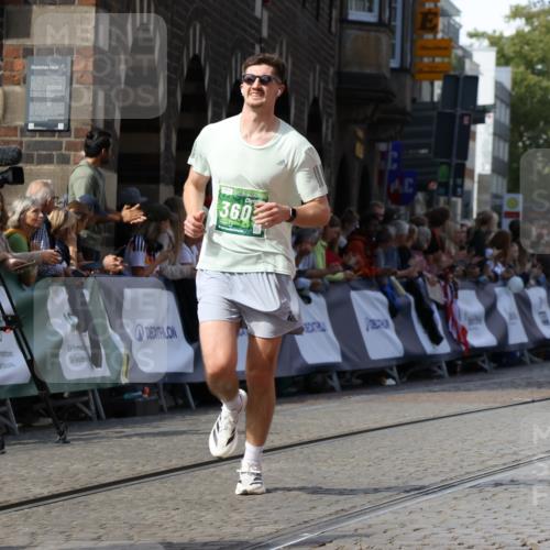 13.09.2026 - 21. swb-Marathon Bremen Strokosch-Dieckow http://msf.ph/oto/10340602 13.09.2026 13:26:25 Ziel 1896, 2062, 2666, 2708, 3248, 3516, 4067, 4476, 4723, 4724, 5558, 5701, 5854, 5906, 6605, 6886, 7638, 8361, 8592, 8635, 9266, 9794, 1368, 2779, 3526, 4077, 6375, 6548, 9260 meine-sportfotos.de