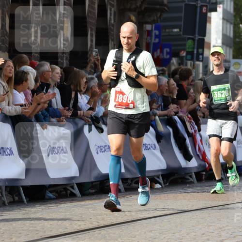 13.09.2026 - 21. swb-Marathon Bremen Strokosch-Dieckow http://msf.ph/oto/10340643 13.09.2026 13:26:28 Ziel 1896, 2062, 2666, 3248, 3516, 3983, 4476, 4723, 4724, 5558, 5854, 5906, 5934, 6605, 6886, 8361, 8592, 8635, 9266, 9794, 1368, 2779, 3526, 3852, 4077, 4598, 6289, 6375, 6548, 9260 meine-sportfotos.de