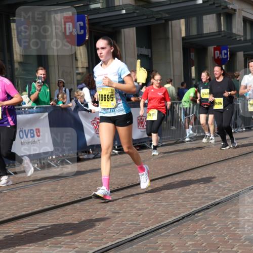 13.09.2026 - 21. swb-Marathon Bremen Strokosch-Dieckow http://msf.ph/oto/10340658 13.09.2026 11:07:17 Ziel 10138, 10205, 10279, 10280, 10363, 10364, 10501, 10505, 10580, 10595, 10695, 10748, 10830, 10871, 10907, 10935, 11037, 11223, 11417, 11515, 11643, 11767, 11865, 11899, 11924, 11934, 12097, 12167, 12168, 12194, 12210, 12277, 12307, 12419, 12509, 12536, 10156, 10205, 10360, 10488, 11100, 11123, 11246, 11257, 11393, 11439, 11600, 11684, 11696, 11759, 11822, 11823, 11917, 12020, 12173, 12255, 12266 meine-sportfotos.de