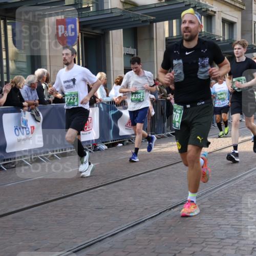 13.09.2026 - 21. swb-Marathon Bremen Strokosch-Dieckow http://msf.ph/oto/10340662 13.09.2026 13:27:24 Ziel 323, 440, 534, 762, 857, 940, 1006, 1373, 1574, 1932, 2345, 2668, 2686, 3013, 3135, 3460, 3521, 3576, 3970, 4106, 4133, 4265, 4421, 4496, 4593, 4744, 5081, 5557, 6067, 6468, 6522, 7042, 7110, 7138, 7358, 8351, 9494, 9727, 13198, 242, 593, 1373, 1493, 1494, 2454, 3273, 3385, 3496, 4121, 4397, 4558, 4563, 5220, 5290, 5358, 5616, 6071, 6288, 6306, 6776, 7072, 7110, 7849, 8219, 9159, 9343, 9760, 9878, 10112, 10113, 13147 meine-sportfotos.de