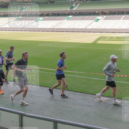 13.09.2026 - 21. swb-Marathon Bremen Michael Burmester http://msf.ph/oto/10340701 13.09.2026 13:21:39 Laufen im Stadion 128, 258, 343, 351, 423, 441, 601, 620, 704, 782, 851, 1060, 1094, 1158, 1177, 1316, 1344, 1409, 1417, 1439, 1446, 1518, 1657, 1669, 1676, 1697, 1729, 1808, 1846, 2010, 2064, 2139, 2201, 2258, 2278, 2290, 2349, 2394, 2395, 2414, 2417, 2437, 2501, 2519, 2551, 2588, 2619, 2632, 2652, 2660, 2685, 2711, 2736, 2793, 2828, 2886, 2954, 2964, 2995, 3004, 3010, 3017, 3018, 3022, 3034, 3035, 3036, 3037, 3070, 3074, 3102, 3139, 3144, 3225, 3264, 3351, 3682, 3784, 1506 meine-sportfotos.de