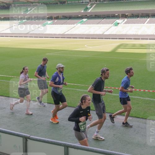 13.09.2026 - 21. swb-Marathon Bremen Michael Burmester http://msf.ph/oto/10340710 13.09.2026 13:21:40 Laufen im Stadion 128, 258, 343, 351, 423, 441, 601, 620, 704, 782, 851, 1060, 1094, 1158, 1177, 1316, 1344, 1409, 1417, 1439, 1446, 1518, 1657, 1669, 1676, 1697, 1729, 1808, 1846, 2010, 2064, 2139, 2201, 2258, 2278, 2290, 2349, 2394, 2395, 2414, 2417, 2437, 2501, 2519, 2551, 2588, 2619, 2632, 2652, 2660, 2685, 2711, 2736, 2793, 2828, 2886, 2954, 2964, 2995, 3004, 3010, 3017, 3018, 3022, 3034, 3035, 3036, 3037, 3070, 3074, 3102, 3139, 3144, 3225, 3264, 3351, 3682, 3784, 1506 meine-sportfotos.de