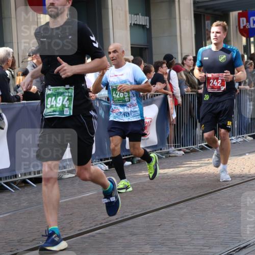 13.09.2026 - 21. swb-Marathon Bremen Strokosch-Dieckow http://msf.ph/oto/10340760 13.09.2026 13:27:27 Ziel 323, 440, 488, 534, 762, 857, 1006, 1456, 1932, 2668, 2686, 3013, 3135, 3460, 3521, 3576, 3970, 4106, 4133, 4265, 4421, 4496, 4593, 4744, 5081, 5462, 5557, 6067, 6468, 6522, 7042, 7138, 7358, 8188, 8351, 9067, 9145, 9494, 9727, 13198, 242, 593, 940, 1373, 1574, 2345, 2454, 3273, 3385, 3496, 4121, 4558, 5220, 5290, 5358, 5616, 6071, 6288, 6306, 6776, 7110, 7849, 8219, 9159, 9343, 9760, 10112, 10113, 13147 meine-sportfotos.de