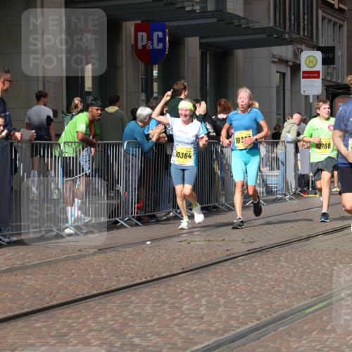 13.09.2026 - 21. swb-Marathon Bremen Strokosch-Dieckow http://msf.ph/oto/10340796 13.09.2026 11:07:22 Ziel 10138, 10279, 10280, 10363, 10364, 10501, 10505, 10580, 10595, 10661, 10674, 10830, 10871, 10907, 10935, 10937, 11037, 11223, 11515, 11643, 11767, 11899, 11924, 11934, 12024, 12097, 12167, 12168, 12194, 12210, 12277, 12307, 12419, 12509, 12511, 12512, 10156, 10205, 10360, 10488, 10695, 10748, 11100, 11123, 11246, 11393, 11417, 11439, 11600, 11684, 11696, 11759, 11767, 11822, 11823, 11865, 11917, 12020, 12173, 12210, 12255, 12266 meine-sportfotos.de