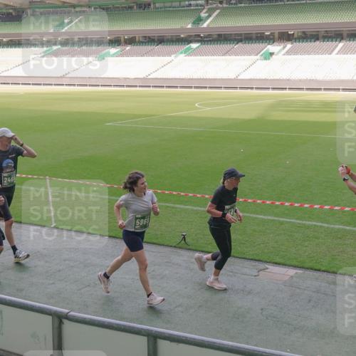 13.09.2026 - 21. swb-Marathon Bremen Michael Burmester http://msf.ph/oto/10340798 13.09.2026 13:21:52 Laufen im Stadion 128, 211, 258, 343, 351, 423, 441, 571, 601, 620, 704, 782, 851, 1060, 1094, 1157, 1158, 1177, 1259, 1316, 1344, 1417, 1439, 1518, 1657, 1669, 1676, 1729, 1808, 1846, 1883, 2139, 2201, 2258, 2278, 2290, 2394, 2395, 2414, 2417, 2437, 2504, 2519, 2551, 2588, 2619, 2632, 2652, 2660, 2685, 2711, 2736, 2793, 2828, 2886, 2954, 2964, 2995, 3004, 3010, 3022, 3034, 3036, 3070, 3074, 3102, 3144, 3225, 3351, 3682, 3784, 4020, 4431, 4584, 1506 meine-sportfotos.de