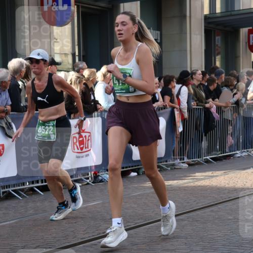 13.09.2026 - 21. swb-Marathon Bremen Strokosch-Dieckow http://msf.ph/oto/10340818 13.09.2026 13:27:30 Ziel 440, 488, 534, 762, 857, 1456, 1932, 2686, 3013, 3135, 3460, 3480, 3576, 3970, 4106, 4133, 4265, 4421, 4496, 4593, 4744, 5081, 5462, 5557, 6067, 6468, 6522, 7042, 7138, 7358, 8188, 8351, 9067, 9145, 9494, 9727, 13069, 13198, 242, 323, 593, 940, 1006, 1373, 1574, 2345, 2668, 3273, 3385, 3496, 3521, 4558, 5081, 5220, 5290, 5358, 5616, 6071, 6288, 6306, 6776, 7110, 7849, 8219, 9159, 9343, 9760, 10112, 10113, 13147 meine-sportfotos.de