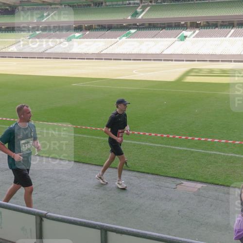 13.09.2026 - 21. swb-Marathon Bremen Michael Burmester http://msf.ph/oto/10340867 13.09.2026 13:21:59 Laufen im Stadion 128, 160, 211, 258, 343, 351, 423, 441, 571, 601, 620, 704, 782, 851, 1060, 1094, 1157, 1158, 1177, 1259, 1316, 1344, 1417, 1439, 1518, 1657, 1669, 1676, 1691, 1729, 1808, 1846, 1883, 2139, 2201, 2258, 2278, 2290, 2394, 2395, 2414, 2417, 2437, 2504, 2519, 2551, 2588, 2619, 2632, 2652, 2660, 2685, 2711, 2736, 2793, 2828, 2886, 2954, 2964, 2995, 3004, 3010, 3022, 3034, 3070, 3074, 3102, 3144, 3225, 3351, 3682, 3784, 4020, 4431, 4584, 1506 meine-sportfotos.de