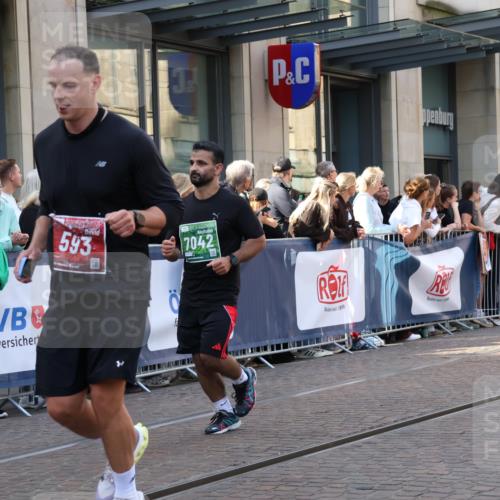 13.09.2026 - 21. swb-Marathon Bremen Strokosch-Dieckow http://msf.ph/oto/10340925 13.09.2026 13:27:34 Ziel 440, 488, 534, 762, 1343, 1456, 1932, 2686, 3013, 3135, 3480, 3576, 3970, 4106, 4133, 4265, 4496, 4593, 4744, 5462, 6067, 6468, 6522, 7042, 7138, 7358, 8188, 8351, 8656, 9067, 9145, 9494, 9727, 13069, 13198, 242, 323, 593, 857, 940, 1006, 1373, 1574, 2345, 2668, 3273, 3385, 3460, 3496, 3521, 4421, 4558, 5081, 5220, 5290, 5358, 5557, 5616, 6071, 6288, 6306, 7110, 9159, 9343, 9760, 10112, 10113, 13147 meine-sportfotos.de