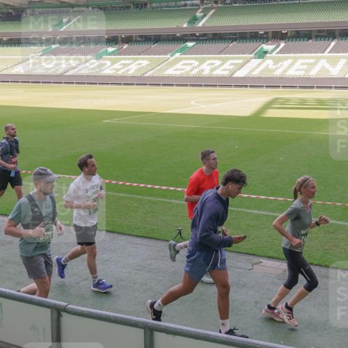 13.09.2026 - 21. swb-Marathon Bremen Michael Burmester http://msf.ph/oto/10340942 13.09.2026 13:22:06 Laufen im Stadion 128, 160, 211, 258, 343, 351, 423, 441, 571, 601, 620, 782, 851, 1060, 1094, 1157, 1158, 1177, 1259, 1316, 1344, 1417, 1439, 1518, 1657, 1669, 1676, 1691, 1729, 1808, 1846, 1883, 2139, 2201, 2258, 2278, 2290, 2394, 2395, 2414, 2504, 2551, 2619, 2632, 2652, 2660, 2685, 2711, 2736, 2828, 2954, 2964, 2995, 3004, 3010, 3022, 3034, 3070, 3074, 3144, 3225, 3351, 3530, 3682, 3784, 4020, 4054, 4406, 4407, 4431, 4584, 1506 meine-sportfotos.de