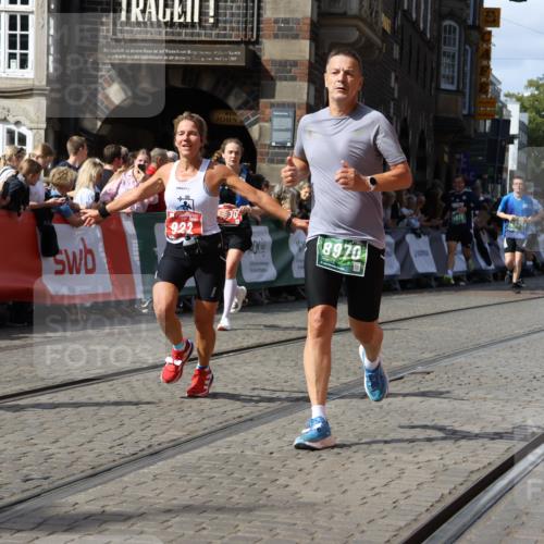 13.09.2026 - 21. swb-Marathon Bremen Strokosch-Dieckow http://msf.ph/oto/10340951 13.09.2026 13:31:54 Ziel 310, 922, 1600, 2602, 2707, 3115, 3152, 3239, 3343, 3392, 3579, 3858, 3859, 4164, 4258, 4273, 4692, 4889, 5426, 5504, 6039, 6062, 6100, 6147, 6193, 6581, 6602, 6968, 6971, 7032, 7608, 7941, 8042, 8166, 8205, 8206, 8239, 8364, 8495, 8522, 9155, 9293, 9568, 9903, 2310, 2934, 3946, 4566, 4797, 4979, 6116, 7526, 7818, 8610, 9640 meine-sportfotos.de