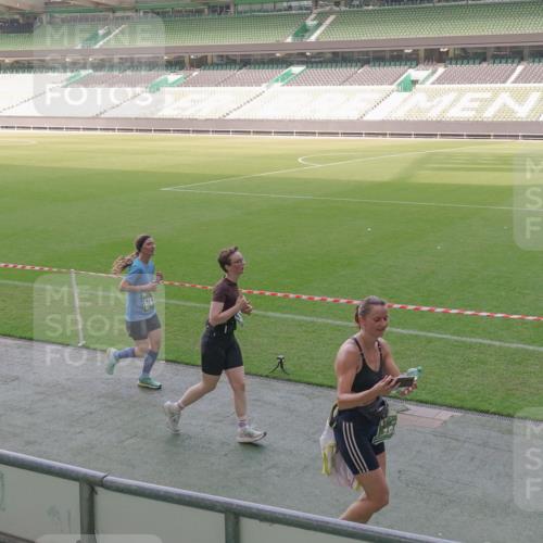 13.09.2026 - 21. swb-Marathon Bremen Michael Burmester http://msf.ph/oto/10341062 13.09.2026 13:22:21 Laufen im Stadion 128, 160, 211, 258, 343, 351, 423, 441, 571, 601, 609, 620, 782, 851, 892, 1060, 1094, 1157, 1158, 1177, 1178, 1259, 1316, 1331, 1344, 1417, 1518, 1657, 1669, 1676, 1691, 1729, 1746, 1788, 1808, 1883, 2213, 2258, 2290, 2414, 2433, 2475, 2504, 2526, 2551, 2619, 2632, 2652, 2660, 2685, 2711, 2736, 2828, 2954, 2964, 2995, 3010, 3022, 3034, 3070, 3074, 3144, 3225, 3252, 3347, 3351, 3505, 3530, 3559, 3682, 3784, 4020, 4054, 4231, 4406, 4407, 4431, 4584, 1506 meine-sportfotos.de