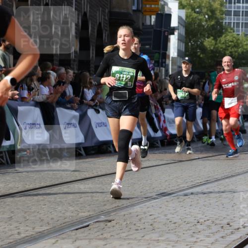 13.09.2026 - 21. swb-Marathon Bremen Strokosch-Dieckow http://msf.ph/oto/10341065 13.09.2026 13:26:43 Ziel 1368, 1649, 2434, 2658, 3603, 3983, 4723, 5747, 5906, 5934, 5992, 6230, 6639, 7626, 8817, 9260, 13195, 531, 946, 2089, 3076, 3302, 3510, 3527, 3893, 4327, 4441, 4919, 5054, 5689, 5937, 5943, 6314, 6455, 6580, 7246, 7317, 8112, 8303, 9150, 9551, 13097 meine-sportfotos.de