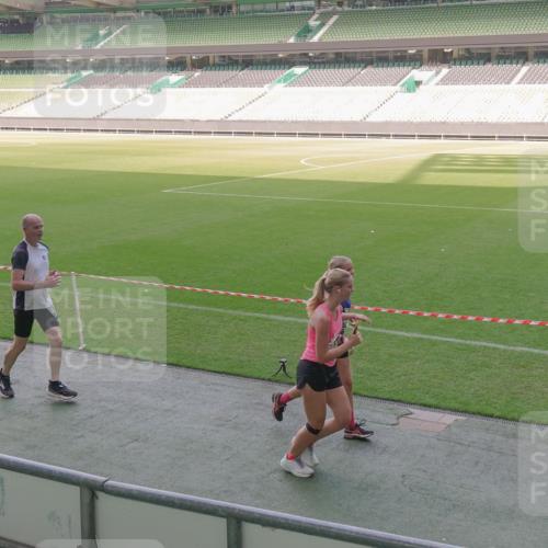 13.09.2026 - 21. swb-Marathon Bremen Michael Burmester http://msf.ph/oto/10341119 13.09.2026 13:22:28 Laufen im Stadion 128, 160, 211, 258, 343, 351, 423, 441, 533, 571, 601, 609, 620, 708, 782, 851, 892, 1060, 1094, 1157, 1158, 1177, 1178, 1259, 1316, 1331, 1344, 1417, 1518, 1657, 1669, 1676, 1691, 1729, 1746, 1788, 1883, 2213, 2290, 2414, 2433, 2475, 2504, 2526, 2551, 2619, 2632, 2652, 2660, 2685, 2711, 2736, 2828, 2954, 2964, 2995, 3010, 3022, 3034, 3144, 3225, 3252, 3347, 3351, 3505, 3530, 3559, 3682, 3727, 3784, 4020, 4054, 4231, 4406, 4407, 4431, 4467, 4584, 1506 meine-sportfotos.de