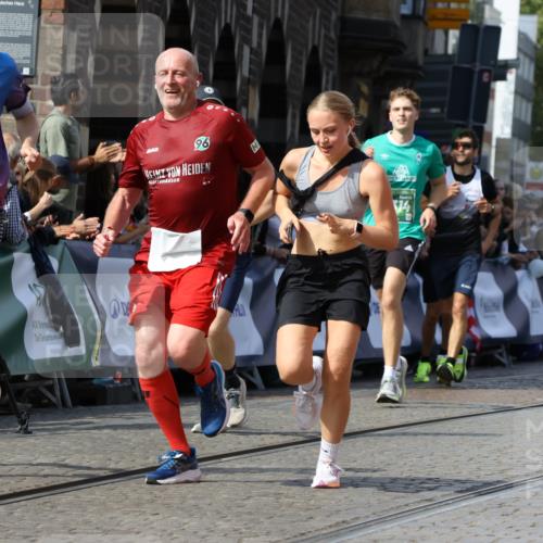 13.09.2026 - 21. swb-Marathon Bremen Strokosch-Dieckow http://msf.ph/oto/10341188 13.09.2026 13:26:46 Ziel 1368, 1649, 2434, 2658, 3526, 3603, 3983, 4077, 5747, 5934, 5992, 6230, 6639, 7626, 8817, 9260, 13195, 531, 946, 2089, 3076, 3302, 3510, 3527, 4327, 4441, 4919, 5054, 5689, 5937, 5943, 6314, 6455, 6580, 7027, 7246, 7317, 8303, 9150, 9511, 9551, 9854, 13097 meine-sportfotos.de