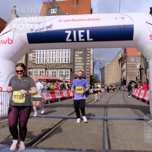 13.09.2026 - 21. swb-Marathon Bremen Tim E. http://msf.ph/oto/10341217 13.09.2026 11:10:56 Ziel 10002, 10247, 10422, 10461, 10462, 10719, 10768, 10791, 10911, 11047, 11283, 11298, 11300, 11309, 11327, 11513, 11583, 11736, 11846, 12183, 12227, 12454 meine-sportfotos.de