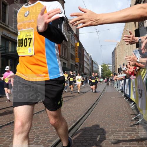 13.09.2026 - 21. swb-Marathon Bremen Strokosch-Dieckow http://msf.ph/oto/10341218 13.09.2026 11:07:31 Ziel 10139, 10363, 10364, 10580, 10595, 10660, 10661, 10674, 10830, 10871, 10907, 10935, 10937, 11037, 11044, 11223, 11378, 11515, 11643, 11924, 11934, 12024, 12031, 12066, 12097, 12167, 12168, 12194, 12307, 12509, 12511, 12512, 10138, 10205, 10279, 10280, 10488, 10501, 10505, 10695, 10748, 11123, 11246, 11393, 11417, 11600, 11696, 11759, 11767, 11822, 11823, 11865, 11899, 11917, 12020, 12173, 12210, 12255, 12266, 12277 meine-sportfotos.de