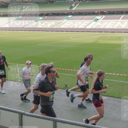 13.09.2026 - 21. swb-Marathon Bremen Michael Burmester http://msf.ph/oto/10341224 13.09.2026 13:22:41 Laufen im Stadion 128, 160, 211, 258, 343, 351, 423, 441, 533, 571, 601, 609, 708, 782, 851, 892, 1060, 1094, 1157, 1177, 1178, 1259, 1316, 1331, 1344, 1417, 1518, 1657, 1669, 1691, 1729, 1746, 1788, 1883, 2213, 2290, 2433, 2475, 2504, 2526, 2551, 2619, 2632, 2652, 2660, 2685, 2711, 2828, 2954, 2964, 2995, 3022, 3034, 3225, 3252, 3347, 3351, 3423, 3447, 3505, 3530, 3559, 3682, 3727, 3770, 3784, 3819, 4020, 4054, 4231, 4406, 4407, 4431, 4466, 4467, 4584, 1506 meine-sportfotos.de