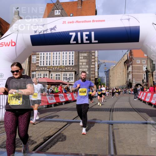 13.09.2026 - 21. swb-Marathon Bremen Tim E. http://msf.ph/oto/10341226 13.09.2026 11:10:56 Ziel 10002, 10247, 10422, 10461, 10462, 10719, 10768, 10791, 10911, 11047, 11283, 11298, 11300, 11309, 11327, 11513, 11583, 11736, 11846, 12183, 12227, 12454 meine-sportfotos.de