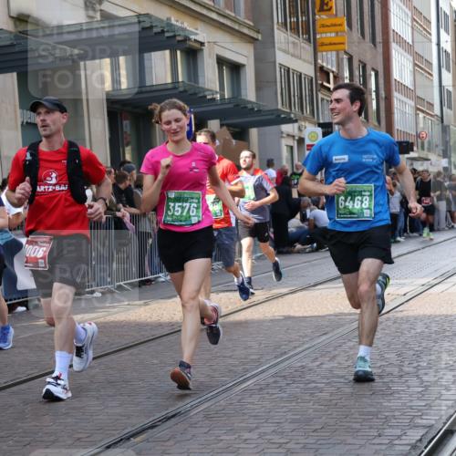13.09.2026 - 21. swb-Marathon Bremen Strokosch-Dieckow http://msf.ph/oto/10341228 13.09.2026 13:27:42 Ziel 488, 534, 762, 1343, 1456, 3135, 3480, 3576, 4106, 4133, 4265, 4744, 5360, 5462, 6468, 6522, 7042, 7926, 8188, 8351, 8656, 9067, 9145, 9167, 9168, 9543, 9738, 9881, 13069, 13198, 323, 440, 593, 857, 940, 1006, 1373, 1574, 1932, 2345, 2668, 2686, 3013, 3460, 3496, 3521, 3970, 4421, 4496, 4593, 5081, 5220, 5290, 5358, 5557, 5616, 6067, 6306, 7110, 7138, 7358, 8351, 9494, 9727, 13198 meine-sportfotos.de