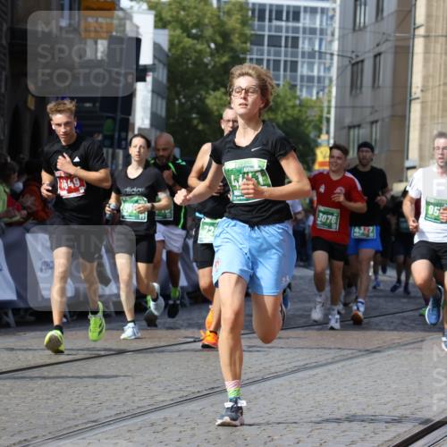 13.09.2026 - 21. swb-Marathon Bremen Strokosch-Dieckow http://msf.ph/oto/10341252 13.09.2026 13:26:48 Ziel 1368, 1649, 2434, 2658, 3526, 3603, 3983, 4077, 5747, 5992, 6230, 6548, 6639, 7626, 8817, 9260, 13195, 531, 946, 2089, 3076, 3302, 3510, 3527, 4327, 4397, 4563, 4919, 5689, 5937, 5943, 6314, 6455, 7027, 7246, 7317, 8303, 9150, 9511, 9551, 9854, 9878 meine-sportfotos.de