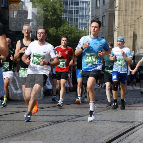 13.09.2026 - 21. swb-Marathon Bremen Strokosch-Dieckow http://msf.ph/oto/10341291 13.09.2026 13:26:49 Ziel 1368, 1649, 2434, 2658, 2779, 3526, 3603, 4077, 5747, 5992, 6230, 6548, 6639, 7626, 8817, 9260, 13195, 531, 946, 2089, 3076, 3302, 3510, 3527, 4327, 4397, 4563, 4919, 5689, 5943, 6314, 6455, 7027, 7246, 7317, 8303, 9150, 9511, 9854, 9878 meine-sportfotos.de