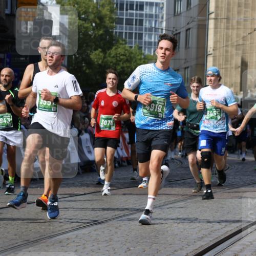 13.09.2026 - 21. swb-Marathon Bremen Strokosch-Dieckow http://msf.ph/oto/10341333 13.09.2026 13:26:49 Ziel 1368, 1649, 2434, 2658, 2779, 3526, 3603, 4077, 5747, 5992, 6230, 6548, 6639, 7626, 8817, 9260, 13195, 531, 946, 2089, 3076, 3302, 3510, 3527, 4327, 4397, 4563, 4919, 5689, 5943, 6314, 6455, 7027, 7246, 7317, 8303, 9150, 9511, 9854, 9878 meine-sportfotos.de