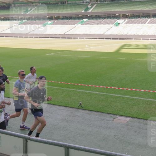 13.09.2026 - 21. swb-Marathon Bremen Michael Burmester http://msf.ph/oto/10341340 13.09.2026 13:22:59 Laufen im Stadion 128, 160, 211, 258, 343, 351, 434, 533, 571, 609, 708, 851, 892, 1060, 1157, 1178, 1259, 1331, 1344, 1417, 1657, 1669, 1691, 1729, 1746, 1788, 1883, 2213, 2286, 2290, 2433, 2445, 2475, 2495, 2504, 2526, 2619, 2632, 2652, 2660, 2685, 2711, 2768, 2936, 2964, 2968, 2995, 3022, 3034, 3225, 3252, 3282, 3292, 3347, 3351, 3364, 3395, 3423, 3447, 3505, 3530, 3559, 3682, 3727, 3770, 3784, 3819, 4020, 4054, 4231, 4406, 4407, 4431, 4466, 4467, 4584, 1506 meine-sportfotos.de