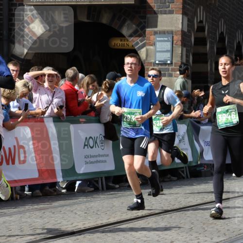 13.09.2026 - 21. swb-Marathon Bremen Strokosch-Dieckow http://msf.ph/oto/10341344 13.09.2026 13:31:58 Ziel 310, 922, 1600, 3115, 3239, 3244, 3278, 3579, 3858, 3859, 3989, 4164, 4258, 4273, 4692, 4889, 4998, 5158, 5363, 5426, 5899, 6039, 6062, 6100, 6193, 6213, 6354, 6581, 6602, 6971, 7032, 7260, 7608, 7941, 7964, 8042, 8078, 8166, 8205, 8206, 8239, 8364, 8495, 8522, 9033, 9155, 9293, 9568, 9903, 9914, 13151, 2310, 2934, 3946, 4566, 4797, 5628, 6116, 6475, 7182, 7526, 7818, 8610, 9394, 9640, 13182 meine-sportfotos.de