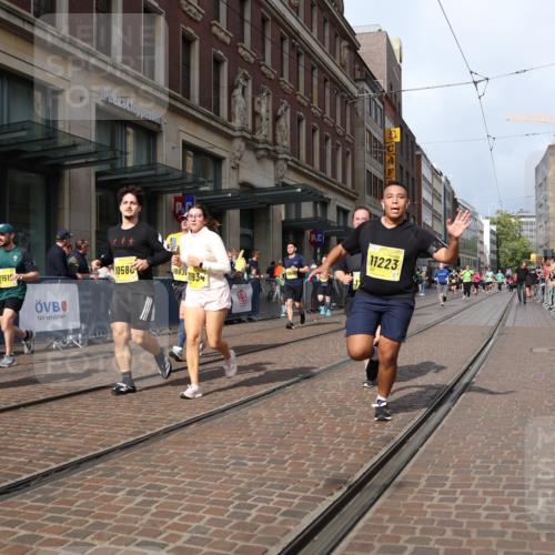 13.09.2026 - 21. swb-Marathon Bremen Strokosch-Dieckow http://msf.ph/oto/10341369 13.09.2026 11:07:35 Ziel 10139, 10595, 10660, 10661, 10674, 10830, 10871, 10937, 11037, 11044, 11378, 11404, 11515, 11643, 11831, 11833, 11958, 12024, 12031, 12066, 12097, 12194, 12248, 12307, 12509, 12511, 12512, 10138, 10205, 10279, 10280, 10363, 10364, 10488, 10501, 10505, 10580, 10695, 10748, 10907, 10935, 11123, 11223, 11246, 11417, 11643, 11759, 11767, 11865, 11899, 11917, 11924, 11934, 12020, 12167, 12168, 12173, 12210, 12266, 12277 meine-sportfotos.de