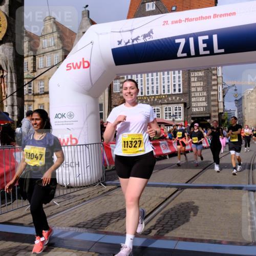 13.09.2026 - 21. swb-Marathon Bremen Tim E. http://msf.ph/oto/10341373 13.09.2026 11:11:02 Ziel 10148, 10163, 10461, 10462, 10547, 10768, 10911, 11047, 11283, 11298, 11309, 11327, 11335, 11465, 11513, 11583, 11736, 11756, 11846, 12183 meine-sportfotos.de