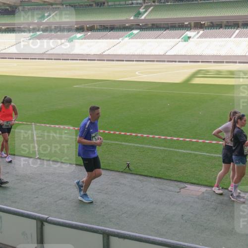 13.09.2026 - 21. swb-Marathon Bremen Michael Burmester http://msf.ph/oto/10341377 13.09.2026 13:23:05 Laufen im Stadion 128, 160, 211, 258, 324, 343, 351, 434, 533, 571, 609, 708, 721, 851, 892, 1157, 1178, 1259, 1331, 1344, 1417, 1597, 1598, 1657, 1669, 1691, 1729, 1746, 1788, 1883, 2213, 2286, 2290, 2433, 2445, 2475, 2495, 2504, 2526, 2619, 2632, 2652, 2660, 2685, 2711, 2768, 2936, 2964, 2968, 3034, 3225, 3252, 3282, 3288, 3289, 3292, 3347, 3351, 3364, 3395, 3423, 3447, 3505, 3530, 3559, 3682, 3727, 3770, 3784, 3819, 4020, 4054, 4231, 4406, 4407, 4431, 4466, 4467, 4584, 1506 meine-sportfotos.de
