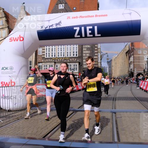 13.09.2026 - 21. swb-Marathon Bremen Tim E. http://msf.ph/oto/10341382 13.09.2026 11:11:04 Ziel 10148, 10163, 10461, 10462, 10547, 10792, 10911, 11043, 11047, 11309, 11327, 11335, 11465, 11513, 11583, 11736, 11756, 11846 meine-sportfotos.de