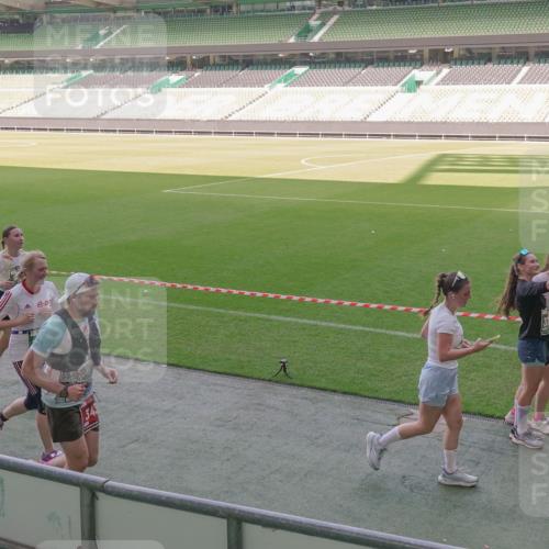 13.09.2026 - 21. swb-Marathon Bremen Michael Burmester http://msf.ph/oto/10341413 13.09.2026 13:23:10 Laufen im Stadion 128, 137, 160, 182, 211, 324, 343, 351, 434, 533, 571, 609, 708, 721, 743, 851, 892, 1157, 1178, 1259, 1331, 1344, 1417, 1597, 1598, 1657, 1669, 1691, 1729, 1746, 1788, 1883, 2213, 2286, 2290, 2433, 2445, 2475, 2495, 2503, 2504, 2526, 2619, 2632, 2652, 2660, 2685, 2711, 2768, 2936, 2964, 2968, 3252, 3282, 3288, 3289, 3292, 3347, 3351, 3364, 3395, 3423, 3447, 3505, 3530, 3559, 3682, 3727, 3770, 3784, 3819, 4020, 4054, 4231, 4406, 4407, 4431, 4466, 4467, 4584, 1506 meine-sportfotos.de