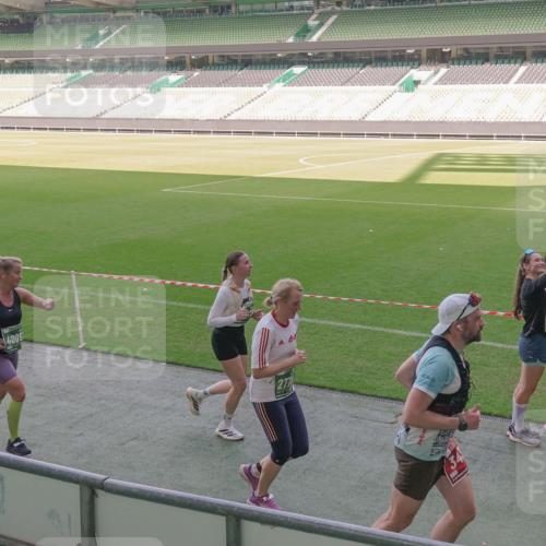 13.09.2026 - 21. swb-Marathon Bremen Michael Burmester http://msf.ph/oto/10341418 13.09.2026 13:23:11 Laufen im Stadion 128, 137, 160, 182, 211, 324, 343, 351, 434, 533, 571, 609, 708, 721, 743, 892, 1157, 1178, 1259, 1331, 1344, 1417, 1597, 1598, 1657, 1669, 1691, 1729, 1746, 1788, 1883, 2213, 2286, 2290, 2433, 2445, 2475, 2495, 2503, 2504, 2526, 2619, 2632, 2652, 2660, 2685, 2711, 2768, 2936, 2964, 2968, 3252, 3282, 3288, 3289, 3292, 3347, 3351, 3364, 3395, 3423, 3447, 3505, 3530, 3559, 3682, 3727, 3770, 3784, 3819, 4020, 4054, 4231, 4406, 4407, 4431, 4466, 4467, 4584, 1506 meine-sportfotos.de