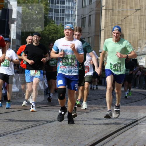 13.09.2026 - 21. swb-Marathon Bremen Strokosch-Dieckow http://msf.ph/oto/10341424 13.09.2026 13:26:51 Ziel 1368, 1649, 2658, 2779, 3526, 3603, 4077, 5747, 5992, 6230, 6375, 6548, 6639, 7626, 9260, 13195, 531, 946, 1493, 1494, 2089, 2454, 3076, 3302, 3510, 3527, 4327, 4397, 4563, 5689, 5943, 6455, 7027, 7072, 7246, 7317, 8303, 9150, 9511, 9854, 9878 meine-sportfotos.de