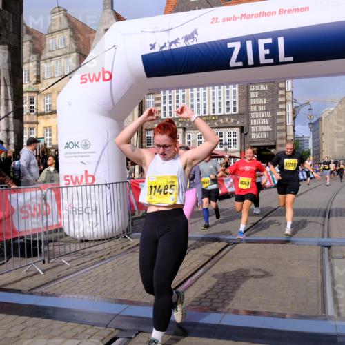 13.09.2026 - 21. swb-Marathon Bremen Tim E. http://msf.ph/oto/10341447 13.09.2026 11:11:08 Ziel 10148, 10163, 10461, 10462, 10547, 10653, 10792, 10841, 10911, 11043, 11047, 11237, 11309, 11327, 11335, 11465, 11513, 11583, 11756, 11846, 11993 meine-sportfotos.de