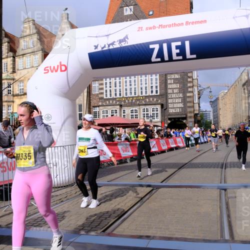 13.09.2026 - 21. swb-Marathon Bremen Tim E. http://msf.ph/oto/10341455 13.09.2026 11:11:11 Ziel 10148, 10163, 10461, 10462, 10527, 10547, 10653, 10792, 10841, 10911, 11043, 11047, 11237, 11327, 11335, 11465, 11483, 11513, 11691, 11756, 11846, 11993, 12401 meine-sportfotos.de