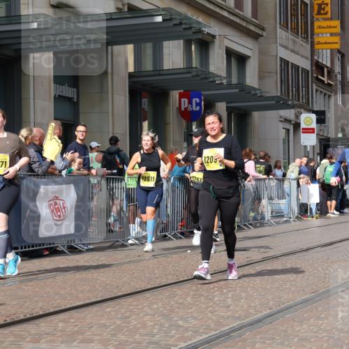 13.09.2026 - 21. swb-Marathon Bremen Strokosch-Dieckow http://msf.ph/oto/10341460 13.09.2026 11:07:37 Ziel 10139, 10404, 10493, 10595, 10660, 10661, 10674, 10767, 10830, 10871, 10937, 11037, 11044, 11378, 11404, 11515, 11659, 11831, 11833, 11958, 12024, 12031, 12066, 12097, 12160, 12248, 12307, 12389, 12511, 12512, 10138, 10205, 10279, 10280, 10363, 10364, 10488, 10501, 10505, 10580, 10595, 10695, 10748, 10907, 10935, 11123, 11223, 11246, 11417, 11643, 11767, 11865, 11899, 11917, 11924, 11934, 12020, 12167, 12168, 12173, 12194, 12210, 12266, 12277 meine-sportfotos.de