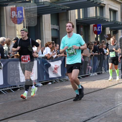 13.09.2026 - 21. swb-Marathon Bremen Strokosch-Dieckow http://msf.ph/oto/10341477 13.09.2026 13:27:52 Ziel 178, 210, 1343, 1460, 2047, 2977, 3114, 3334, 3480, 3597, 4506, 5250, 5360, 5889, 6182, 7926, 8188, 8656, 9145, 9167, 9168, 9543, 9738, 9881, 13069, 323, 440, 488, 534, 762, 857, 1006, 1456, 1932, 2668, 2686, 3013, 3135, 3460, 3521, 3576, 3970, 4106, 4133, 4265, 4421, 4496, 4593, 4744, 5081, 5462, 5557, 6067, 6468, 6522, 7042, 7138, 7358, 8188, 8351, 9067, 9145, 9494, 9727, 13198 meine-sportfotos.de