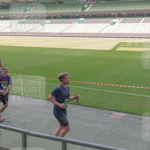 13.09.2026 - 21. swb-Marathon Bremen Michael Burmester http://msf.ph/oto/10341529 13.09.2026 13:23:29 Laufen im Stadion 137, 160, 182, 211, 324, 343, 434, 533, 571, 609, 708, 721, 739, 743, 752, 892, 1157, 1178, 1259, 1273, 1331, 1471, 1597, 1598, 1657, 1669, 1691, 1746, 1788, 1883, 1944, 2213, 2252, 2286, 2290, 2433, 2445, 2465, 2475, 2495, 2503, 2504, 2526, 2571, 2619, 2632, 2685, 2711, 2768, 2776, 2936, 2968, 3252, 3282, 3288, 3289, 3292, 3312, 3347, 3351, 3364, 3395, 3423, 3447, 3505, 3530, 3559, 3682, 3727, 3770, 3784, 3819, 4020, 4054, 4231, 4406, 4407, 4431, 4466, 4467, 4584, 1506 meine-sportfotos.de