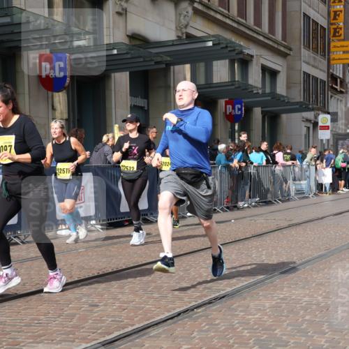 13.09.2026 - 21. swb-Marathon Bremen Strokosch-Dieckow http://msf.ph/oto/10341542 13.09.2026 11:07:39 Ziel 10139, 10404, 10493, 10660, 10661, 10674, 10767, 10830, 10859, 10871, 10937, 11037, 11044, 11378, 11404, 11515, 11659, 11831, 11833, 11958, 12024, 12031, 12066, 12097, 12160, 12248, 12307, 12384, 12389, 12511, 12512, 10138, 10205, 10279, 10280, 10363, 10364, 10488, 10501, 10505, 10580, 10595, 10695, 10748, 10907, 10935, 11037, 11123, 11223, 11417, 11643, 11767, 11865, 11899, 11917, 11924, 11934, 12020, 12167, 12168, 12173, 12194, 12210, 12266, 12277, 12307 meine-sportfotos.de