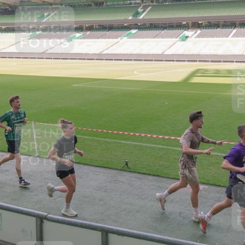 13.09.2026 - 21. swb-Marathon Bremen Michael Burmester http://msf.ph/oto/10341555 13.09.2026 13:23:31 Laufen im Stadion 137, 160, 182, 211, 324, 343, 434, 533, 571, 609, 708, 721, 739, 743, 752, 892, 1157, 1178, 1259, 1273, 1331, 1471, 1597, 1598, 1657, 1669, 1691, 1746, 1788, 1883, 1944, 2213, 2252, 2286, 2290, 2433, 2445, 2465, 2475, 2483, 2495, 2503, 2504, 2526, 2571, 2619, 2632, 2685, 2711, 2768, 2776, 2936, 2968, 3252, 3282, 3288, 3289, 3292, 3312, 3347, 3351, 3364, 3395, 3423, 3447, 3505, 3530, 3559, 3682, 3727, 3770, 3784, 3819, 4020, 4054, 4231, 4406, 4407, 4431, 4466, 4467, 4584, 1506 meine-sportfotos.de
