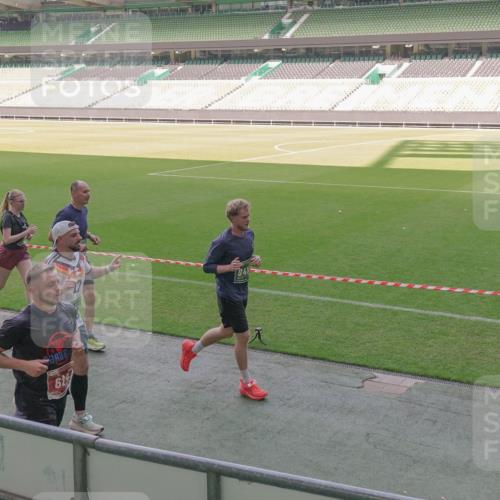 13.09.2026 - 21. swb-Marathon Bremen Michael Burmester http://msf.ph/oto/10341565 13.09.2026 13:23:37 Laufen im Stadion 137, 160, 182, 211, 324, 434, 533, 548, 571, 609, 708, 721, 739, 743, 752, 892, 1157, 1178, 1259, 1273, 1331, 1471, 1597, 1598, 1657, 1691, 1746, 1788, 1883, 1944, 2213, 2252, 2286, 2312, 2433, 2445, 2465, 2475, 2483, 2495, 2503, 2504, 2526, 2571, 2619, 2685, 2711, 2768, 2776, 2936, 2968, 3252, 3282, 3288, 3289, 3292, 3312, 3347, 3351, 3364, 3381, 3395, 3423, 3447, 3505, 3530, 3559, 3727, 3770, 3784, 3819, 4020, 4054, 4231, 4406, 4407, 4431, 4466, 4467, 4584, 1506 meine-sportfotos.de