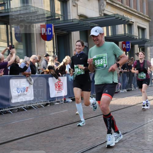 13.09.2026 - 21. swb-Marathon Bremen Strokosch-Dieckow http://msf.ph/oto/10341566 13.09.2026 13:27:54 Ziel 178, 210, 1343, 1380, 1460, 2047, 2977, 3114, 3294, 3334, 3597, 4506, 5250, 5360, 5889, 6182, 7926, 8429, 8656, 9064, 9167, 9168, 9543, 9549, 9738, 9881, 13069, 440, 488, 534, 762, 857, 1456, 1932, 2668, 2686, 3013, 3135, 3460, 3480, 3576, 3970, 4106, 4133, 4265, 4421, 4496, 4593, 4744, 5081, 5462, 5557, 6067, 6468, 6522, 7042, 7138, 7358, 8188, 8351, 9067, 9145, 9494, 9727, 13069, 13198 meine-sportfotos.de