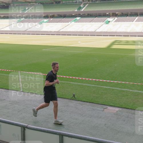 13.09.2026 - 21. swb-Marathon Bremen Michael Burmester http://msf.ph/oto/10341596 13.09.2026 13:23:41 Laufen im Stadion 137, 160, 182, 211, 324, 434, 533, 548, 571, 609, 708, 721, 739, 743, 752, 892, 1157, 1178, 1259, 1273, 1331, 1463, 1471, 1597, 1598, 1657, 1691, 1746, 1788, 1883, 1944, 2095, 2213, 2252, 2286, 2312, 2323, 2433, 2445, 2465, 2475, 2483, 2495, 2503, 2504, 2526, 2571, 2685, 2711, 2768, 2776, 2936, 2968, 3252, 3282, 3288, 3289, 3292, 3312, 3347, 3351, 3364, 3381, 3395, 3423, 3447, 3505, 3530, 3559, 3727, 3770, 3784, 3819, 4020, 4054, 4231, 4406, 4407, 4431, 4466, 4467, 4584 meine-sportfotos.de